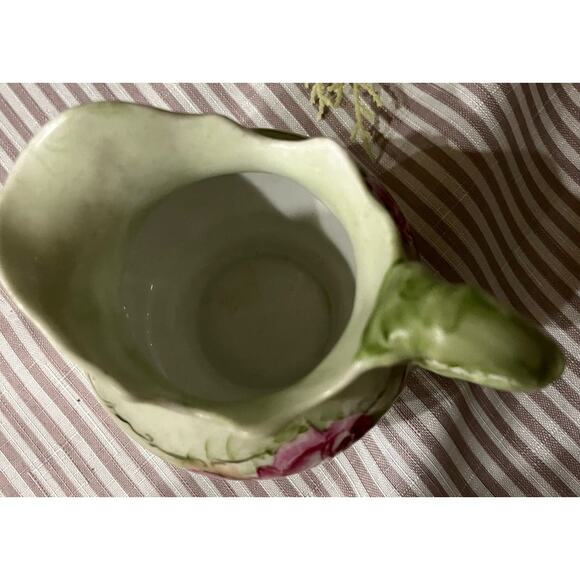 Vintage Bassett Limoges Austria porcelain creamer, pink/green floral pattern - Picture 5 of 6